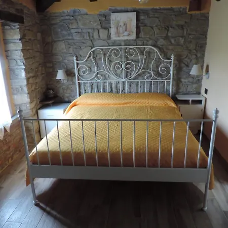 فندق مبيت وإفطار La Rocchetta Dal Sroz *