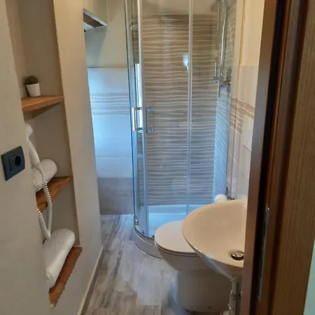 فندق مبيت وإفطار La Rocchetta Dal Sroz San Benedetto Val di Sambro